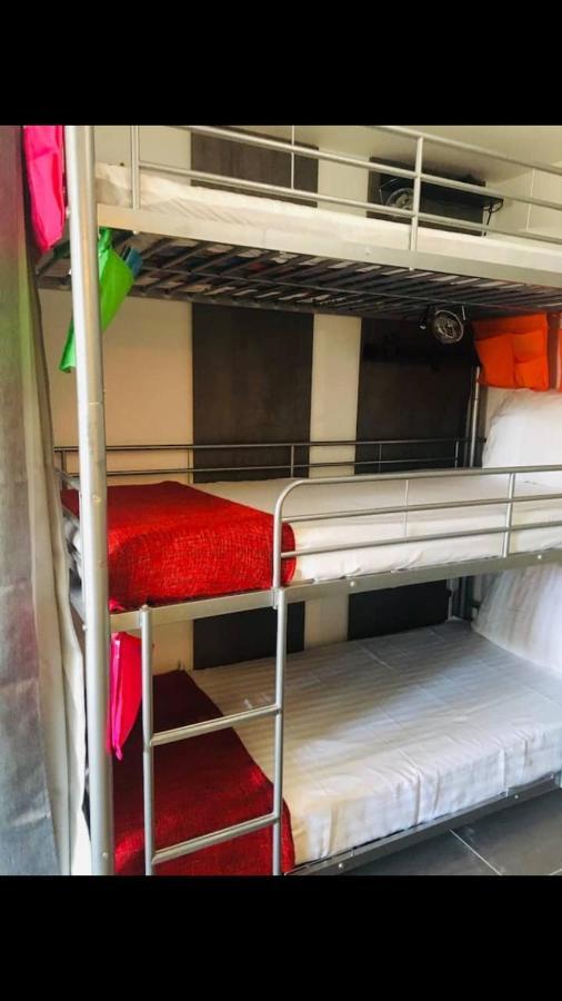 Grand Studio Bord De Mer Plus Piscine Sete Ngoại thất bức ảnh