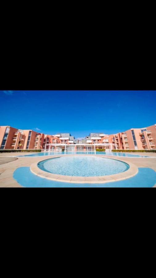 Grand Studio Bord De Mer Plus Piscine Sete Ngoại thất bức ảnh