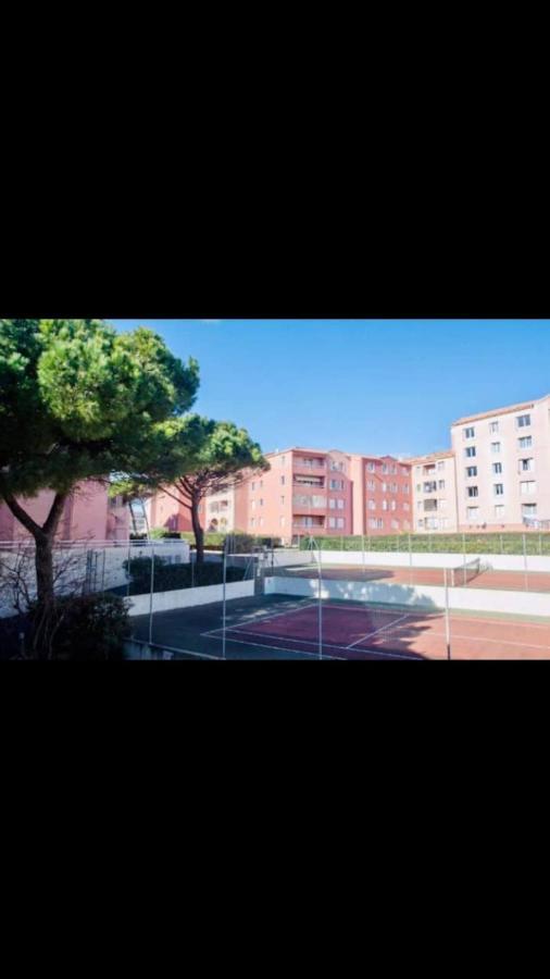 Grand Studio Bord De Mer Plus Piscine Sete Ngoại thất bức ảnh